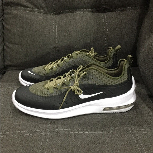 nike air max axis m